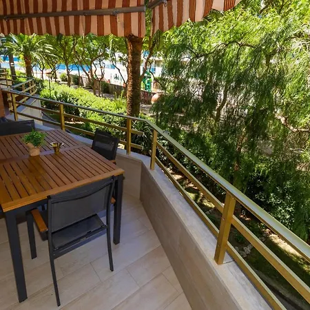 Nagore Planet Costa Dorada Apartment Cambrils