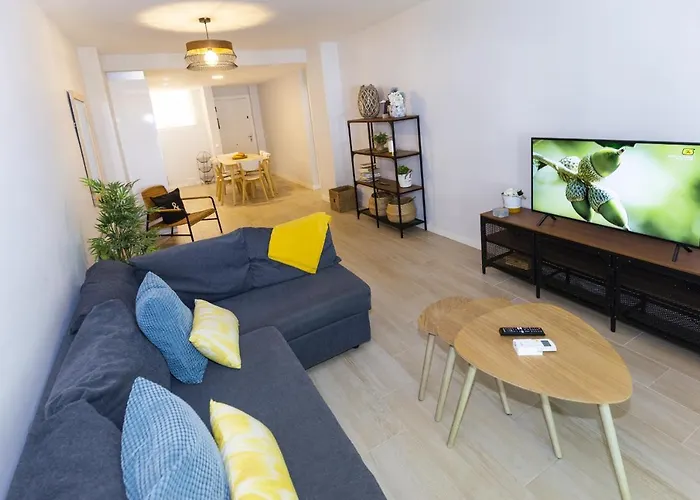 Nagore Planet Costa Dorada شقة كامبريلس