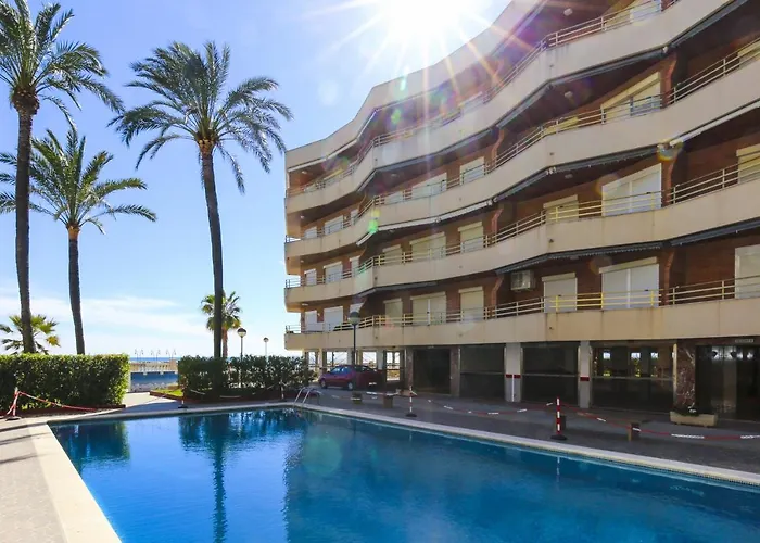 Nagore Planet Costa Dorada كامبريلس
