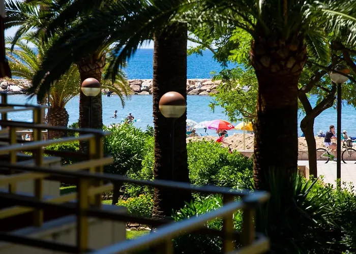 Nagore Planet Costa Dorada