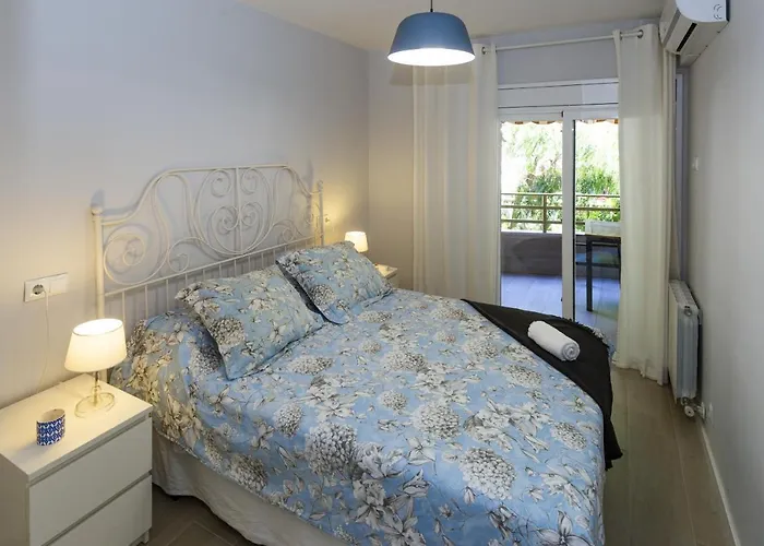 Nagore Planet Costa Dorada كامبريلس